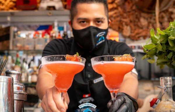 kM19 Bartender Galleria 3