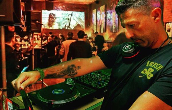 LorenzoTria DJ Galleria 1