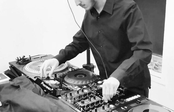 Dj & Musicisti Category Vendor Gallery Julian Ellis