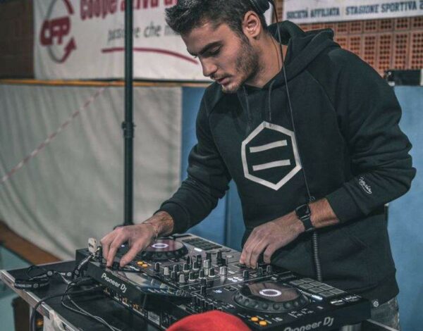 Dj & Musicisti Listing Category EMME B DJ