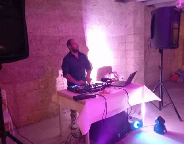 Dj & Musicisti Listing Category Mike dj service
