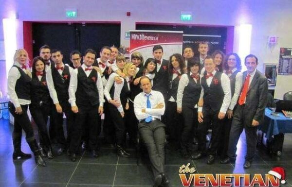 Croupier di Black Jack dimostrativo Galleria 1