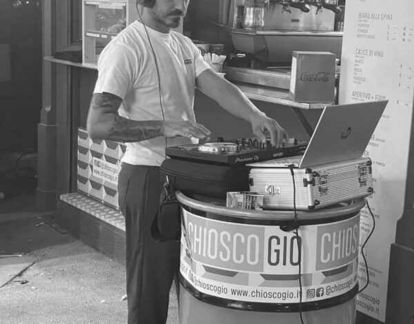 Dj & Musicisti Listing Category Mitch dj.
